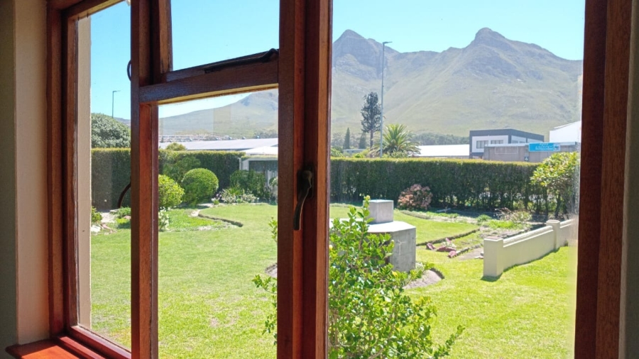 To Let 1 Bedroom Property for Rent in Kleinmond Western Cape